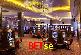 A Ascensão dos Esportes Eletrônicos: Um Novo Paradigma no Entretenimento